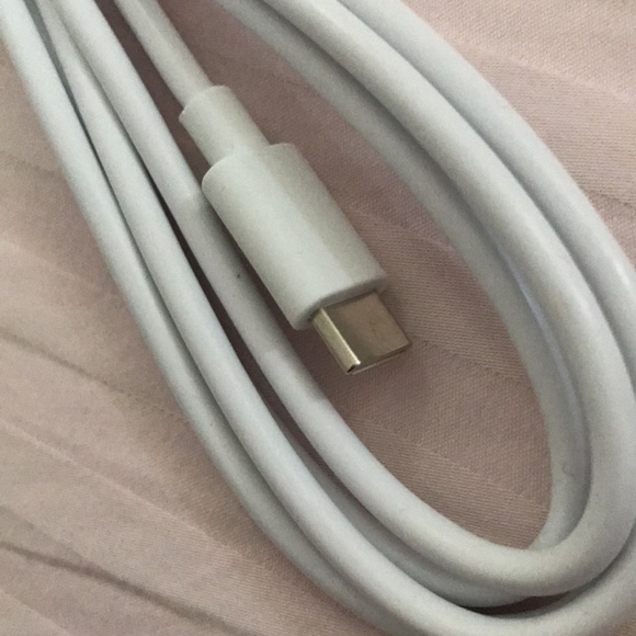 USB cable - Picture 2 of 3